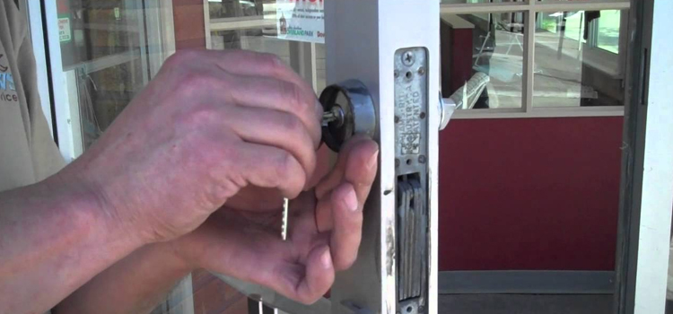 commercial door lock repair West Modesto